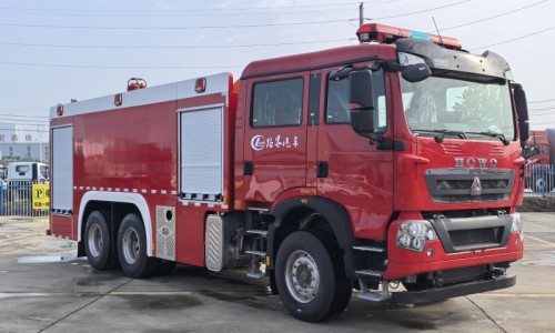 重汽12噸泡沫消防車