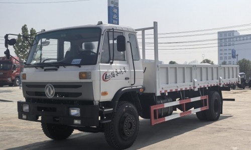 東風153載貨汽車