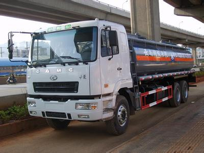 華菱雙橋化工液體運(yùn)輸車(chē)