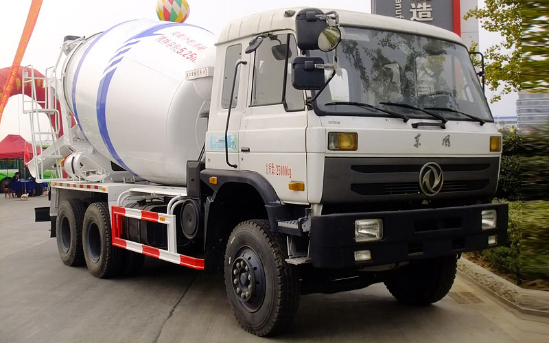 DFZ5250GJBA4S混凝土攪拌運(yùn)輸車