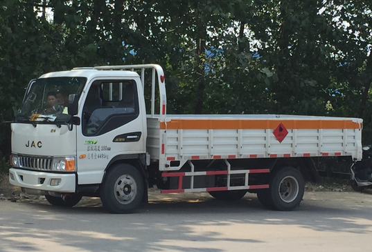 4.18米江淮欄板氣瓶車(藍(lán)牌)