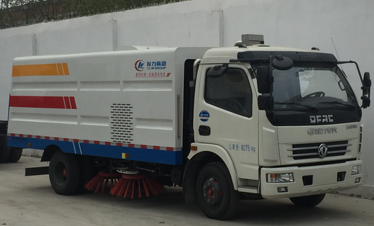 東風(fēng)多利卡掃路車