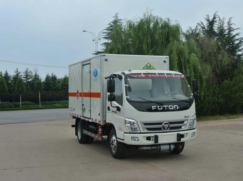福田奧鈴4米易燃固體廂式運(yùn)輸車(chē)（國(guó)五）