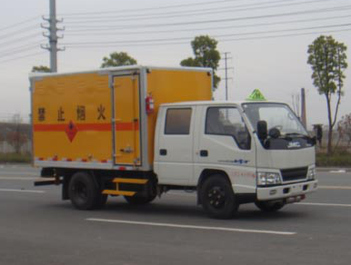 江鈴雙排3.3米易燃?xì)怏w廂式運(yùn)輸車(chē)