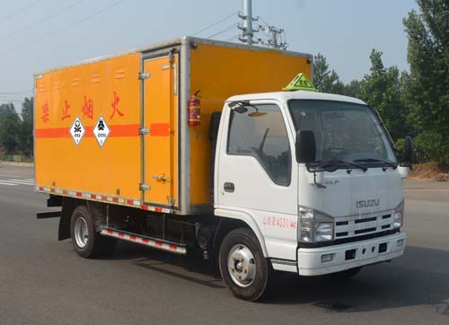 五十鈴4.15米有毒和感染性物品運(yùn)輸車 