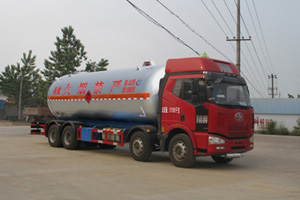 15噸解放前四后八液化氣體運(yùn)輸車(chē)